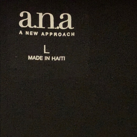 Blouse - Picture 2 of 3